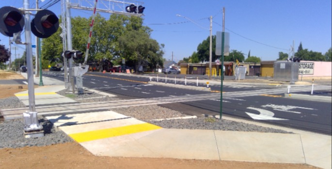 Lincoln Blvd and 1st Street