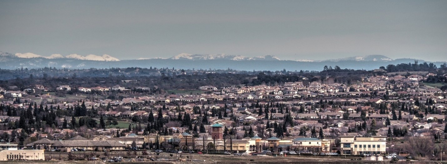 Lincoln and the snowcapped Sierra Nevada.